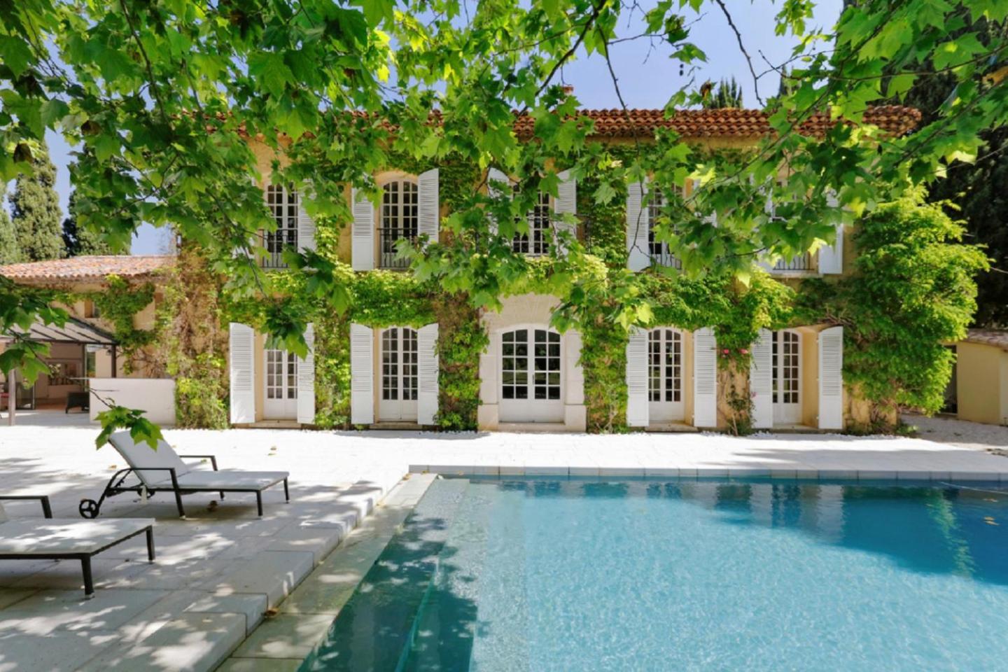 Bastide De Gueissard Bed & Breakfast *